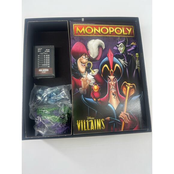 Monopoly Disney Villains Board Game 2020 Edition New Hasbro C3 - Picture 4 of 5